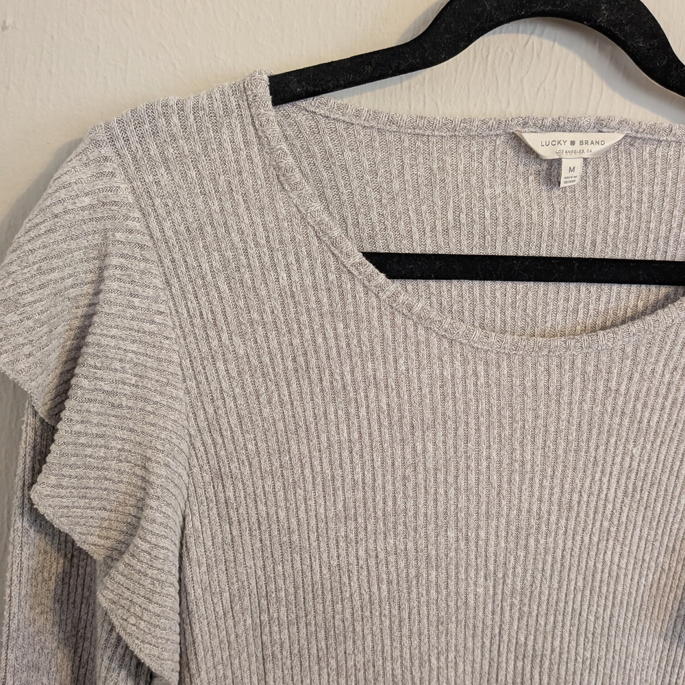 Gray Ruffle Sleeve Ribbed Top - Picture 4 of 5